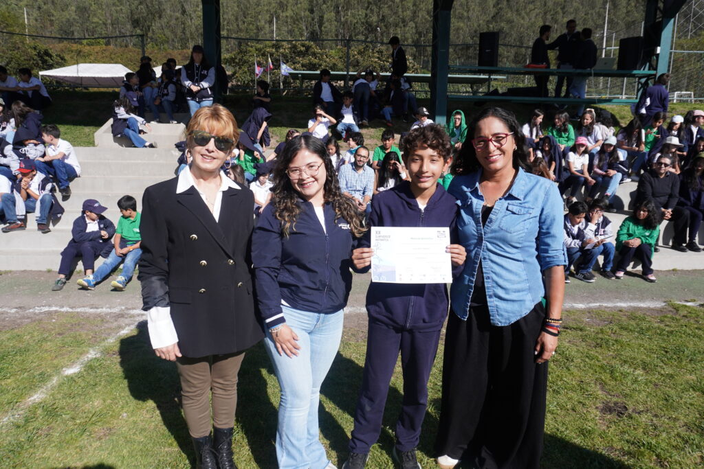 El Colegio Johannes Kepler celebró a 12 de sus estudiantes por obtener Mención Honorífica en la XIX edición de las Olimpiadas SedeM, organizadas por la EPN y la USFQ, durante una emotiva ceremonia realizada el lunes 23 de septiembre.